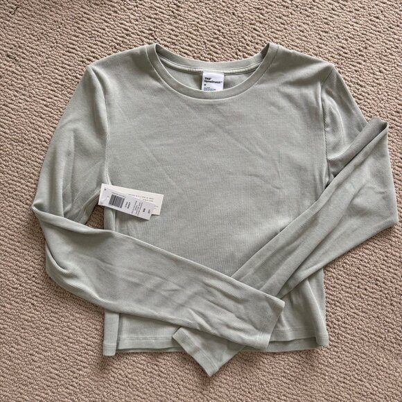 Aritzia Long Sleeve Tee in Sage Green - Picture 1 of 2